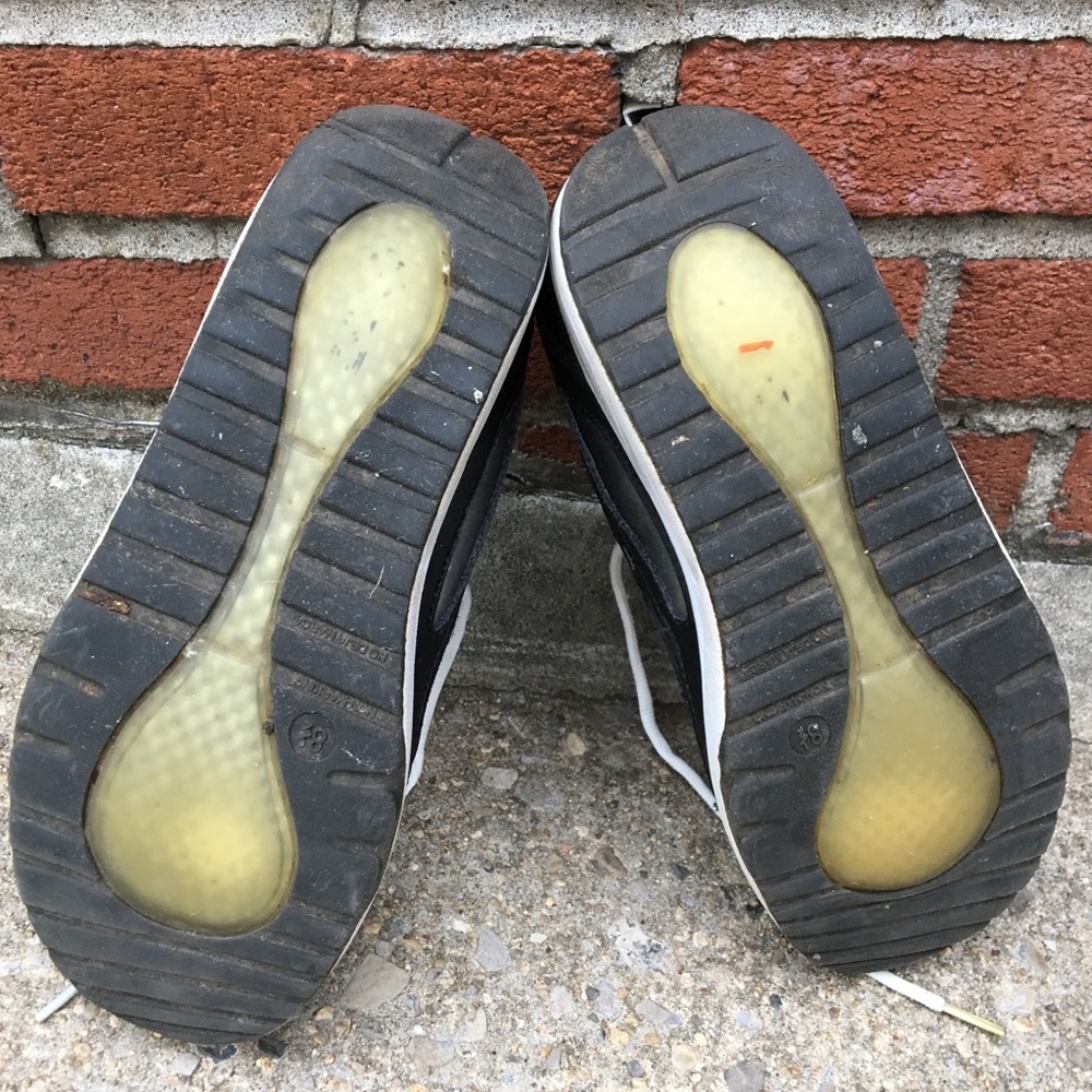 Danskin Now Size 8.5 Black Sculpting Sneakers - Picture 4 of 7